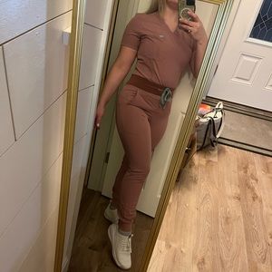 FIGS Mauve XXS Slim Catarina and High Waisted Jogger Set